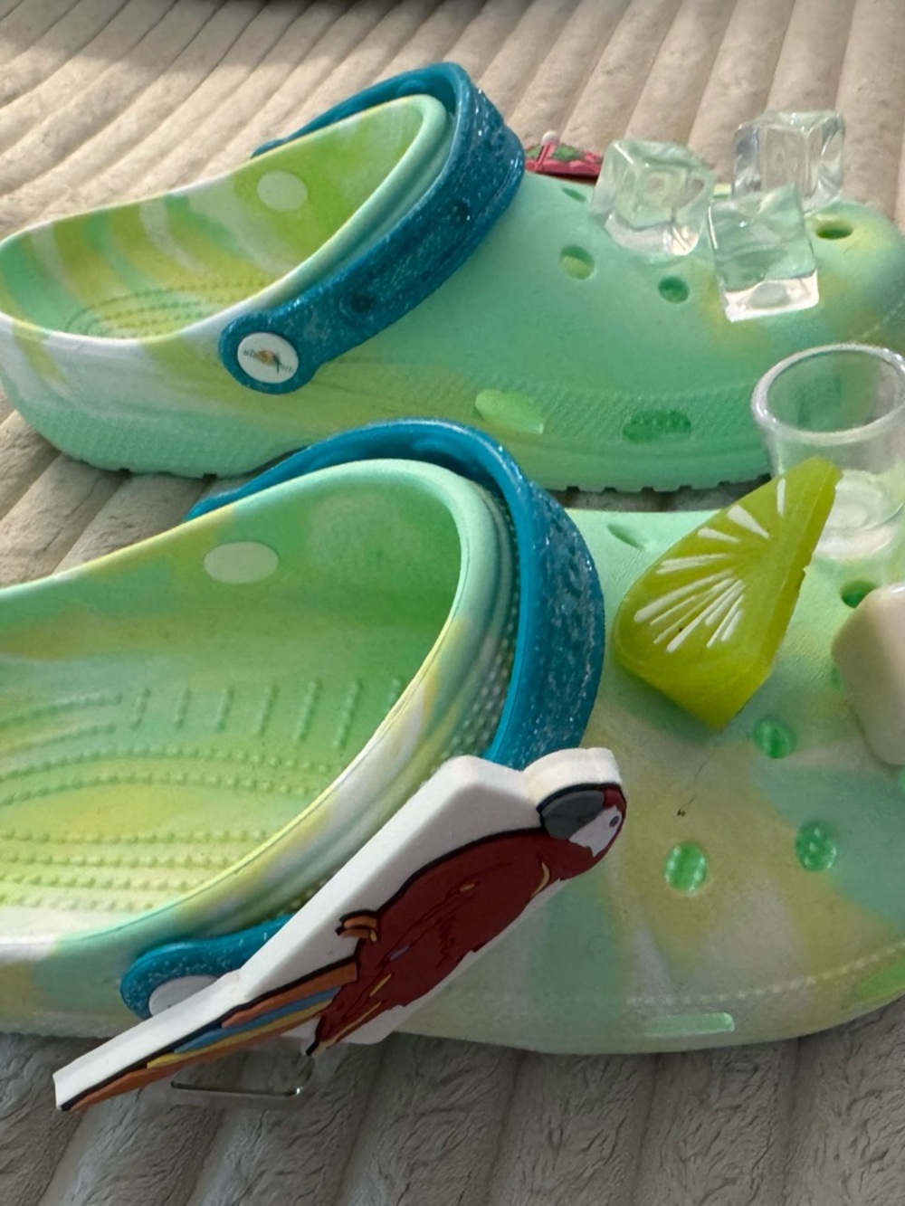 Margaritaville Crocs  in Mint Green with Teal Strap. Woman’s size 8 Men size 6. - Picture 3 of 4